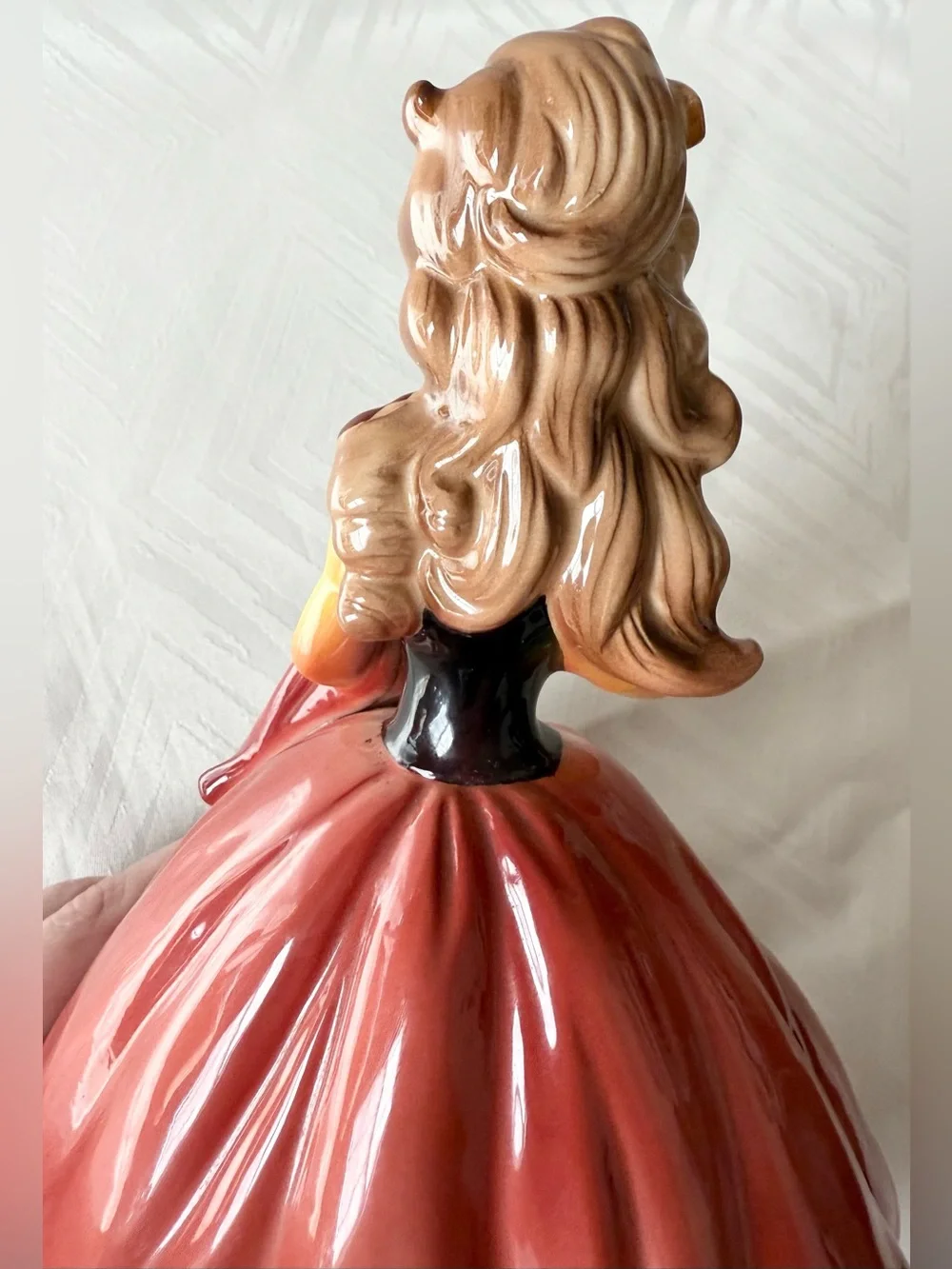 Josef Originals beautiful figurine